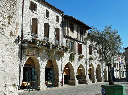 Eymet, Aquitaine (photo by Père Igor - CC BY-SA 3.0)