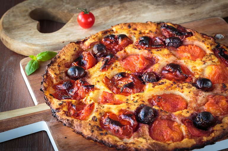 Focaccia pugliese, an Apulian specialty (© Sabino Parente | Dreamstime.com)