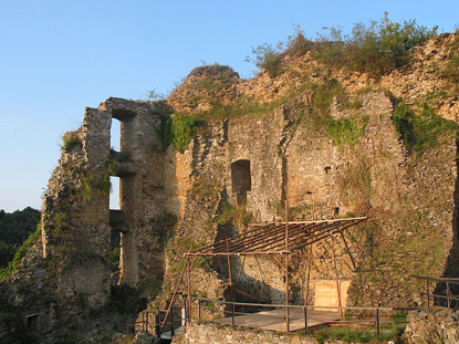 Ruins of Franchimont (photo by Jean-Pol GRANDMONT - CC BY-SA 3.0 Unported license.)