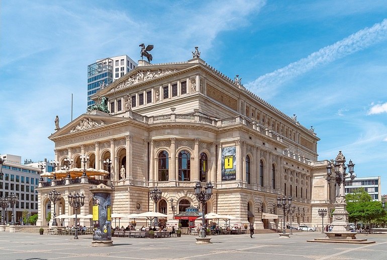 Old Opera House, Frankfurt am Main (photo by Thomas Wolf - CC BY-SA 3.0 de)
