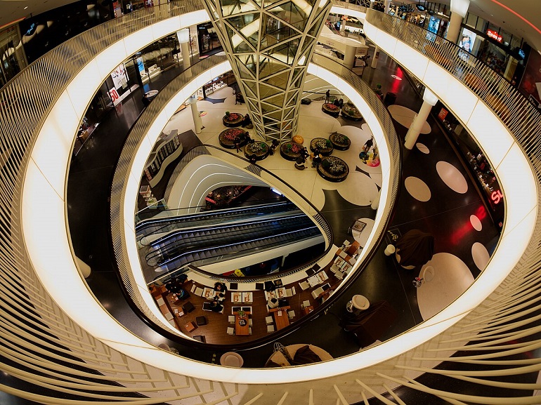 The shopping mall MyZeil in Frankfurt am Main (photo by Ermell - CC BY-SA 4.0)