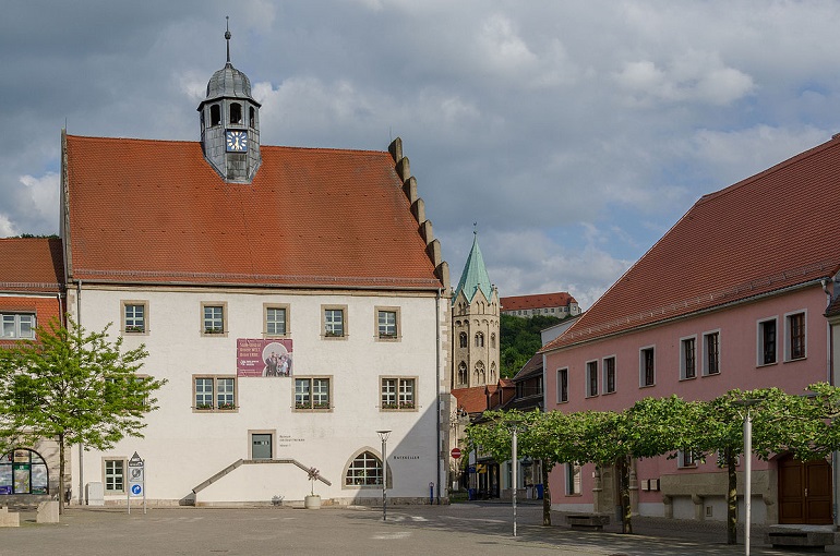 Town Hall of Freyburg (photo Tilman2007 - CC BY-SA 3.0)