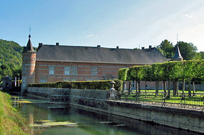 Fre�r Castle (photo by Jean-Pol Grandmont - CC BY-SA 2.5 Generic license)