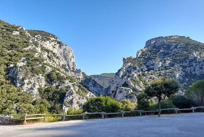 Gorges de Galamus, Languedoc-Roussillon (photo by Antoine Forcellini - CC BY-SA 4.0)