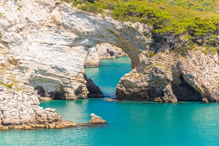 Architello del Gargano near Vieste, Gargano National Park (© Elitravo | Dreamstime.com)