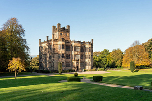 Gawthorpe Hall (photo by Matthew Hartley - CC BY-SA 2.0)