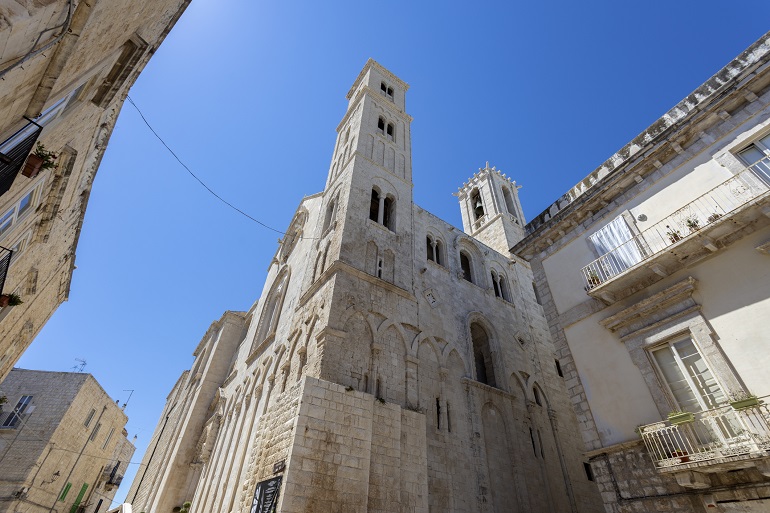 Giovinazzo Cathedral (© Fabrizio Robba | Dreamstime.com)