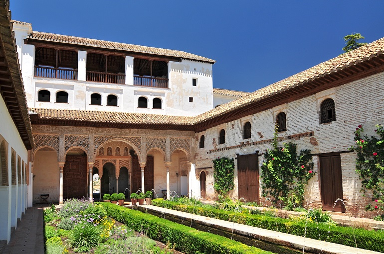Generalife Gardens, Granada, Spain (© Cezary Wojtkowski | Dreamstime.com)