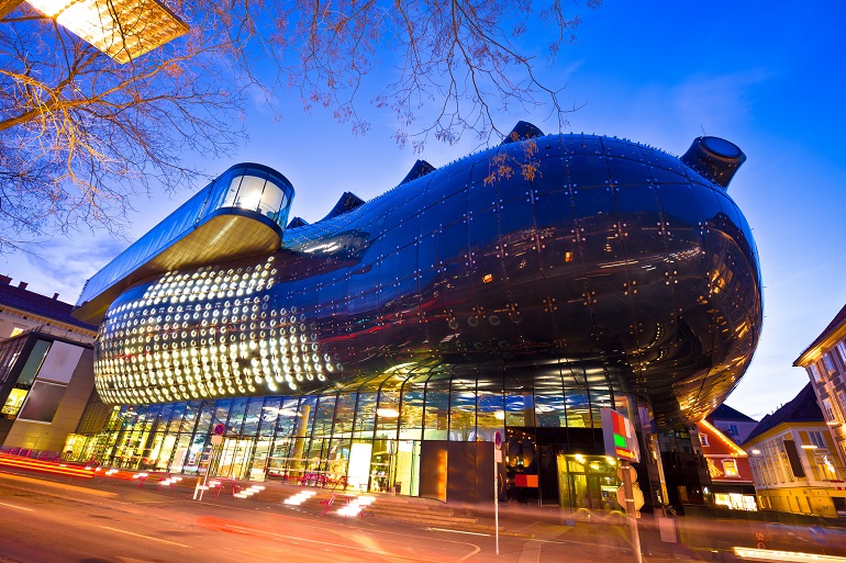 Kunsthaus, Graz (© Xbrchx | Dreamstime.com)