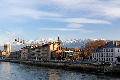Grenoble (photo by Laurent Espitallier - CC BY 2.0)