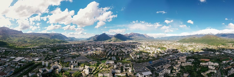 Aerial view of Grenoble (photo by Mikhail Nilov - pexels.com)