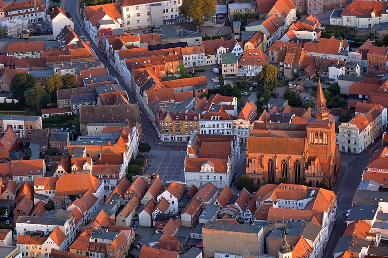 Aerial view of central Güstrow (photo by Bullix - CC BY-SA 4.0)