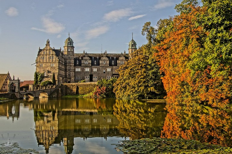 Schloss Hämelschenburg (photo by jugglingpics - CC BY-ND 2.0)