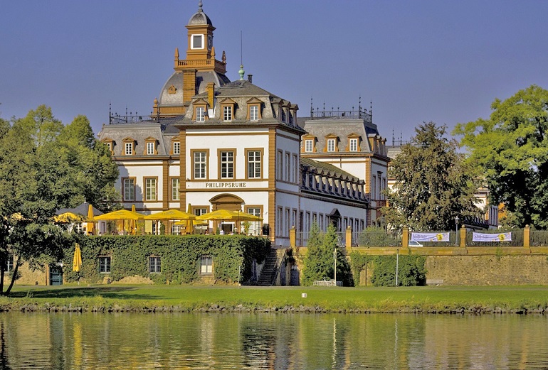 Schloß Phillipsruhe, Hanau (photo by Dennis.auger - CC BY-SA 3.0)
