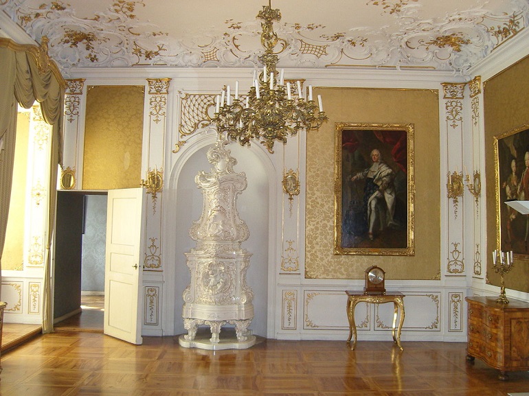 Golden Salon, Heidecksburg Palace (photo by Z thomas - CC BY-SA 3.0)