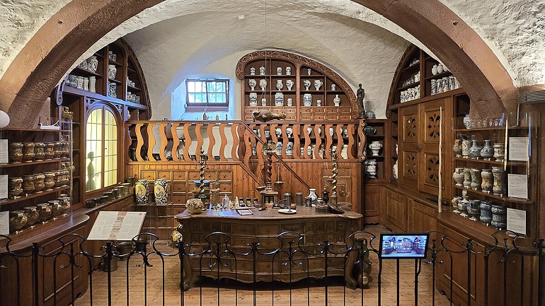 German Pharmacy Museum, Heidelberg (photo by Rigorius - CC BY-SA 4.0)