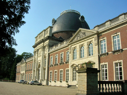 Castle of H�l�cine (� Eupedia.com)