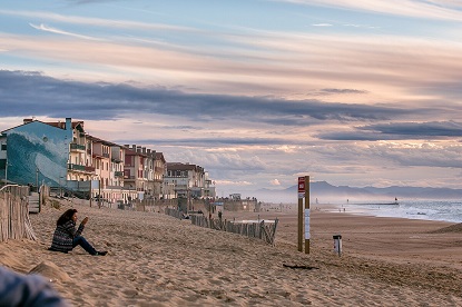 Hossegor, Aquitaine (photo by Lukas Budimaier)