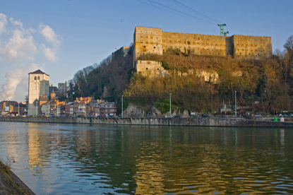 Citadel and Collegiate Church of Huy (photo by Johan Bakker - CC BY-SA 3.0 Unported license)