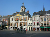 Grand Place, Уи
