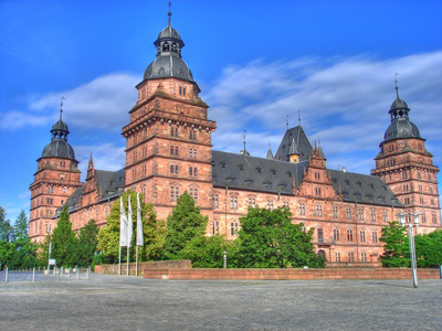 Johannisburg Castle in Aschaffenburg (© Peter Saeckel - Fotolia.com) Johannisburg Castle in Aschaffenburg (© Peter Saeckel - Fotolia.com)