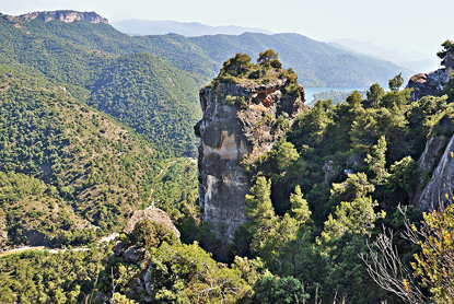 Gorges de la Jonte, Languedoc-Roussillon (photo by Alberto-g-rovi - CC BY-SA 3.0)
