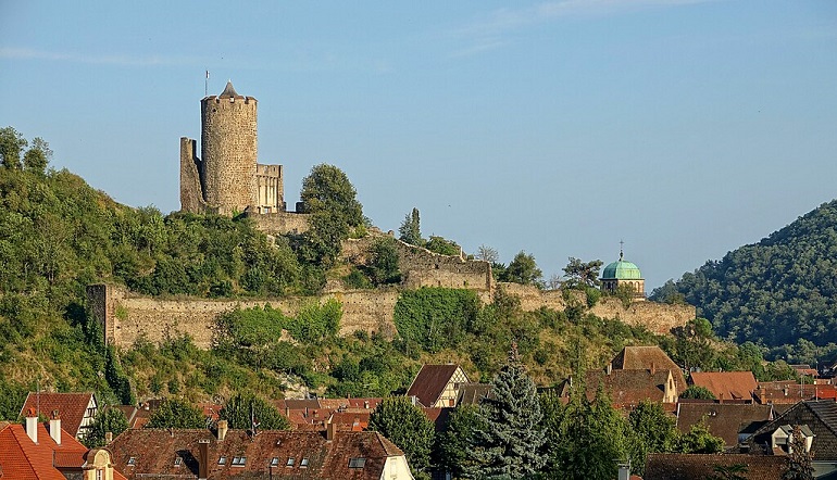 Schlossberg Castle in Kaysersberg (photo by Gzen92 - CC BY-SA 4.0)