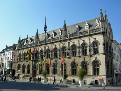 Town Hall, Kortrijk (&copy; Eupedia.com)