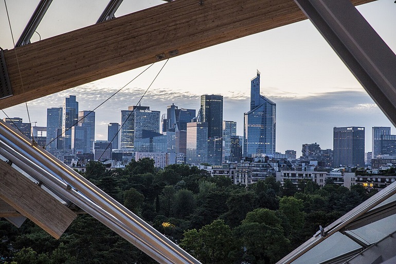 La Défense, Paris (photo by Ninara from Helsinki, Finland - CC BY 2.0)