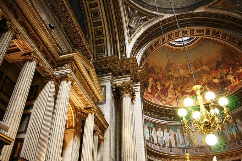 Interior of La Madeleine, Paris (photo from Pixabay)