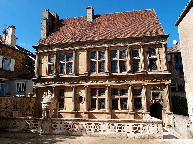 Maison Renaissance, Langres (photo by Gordito1869 - CC BY 3.0)
