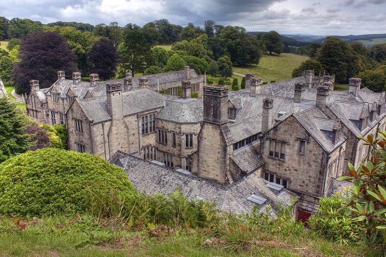 Lanhydrock House (photo by Hans Splinter - CC BY-ND 2.0)
