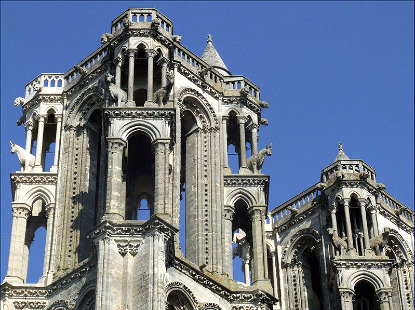 Cathedral of Laon (photo by Mattana - Mattis - Creative Commons Licence)