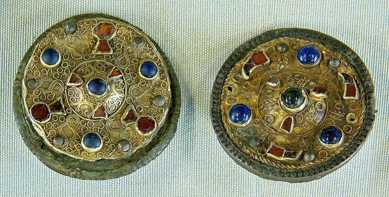 Merovingian fibulae at the Museum of Art & Archaeology of Laon (photo by Vassil)