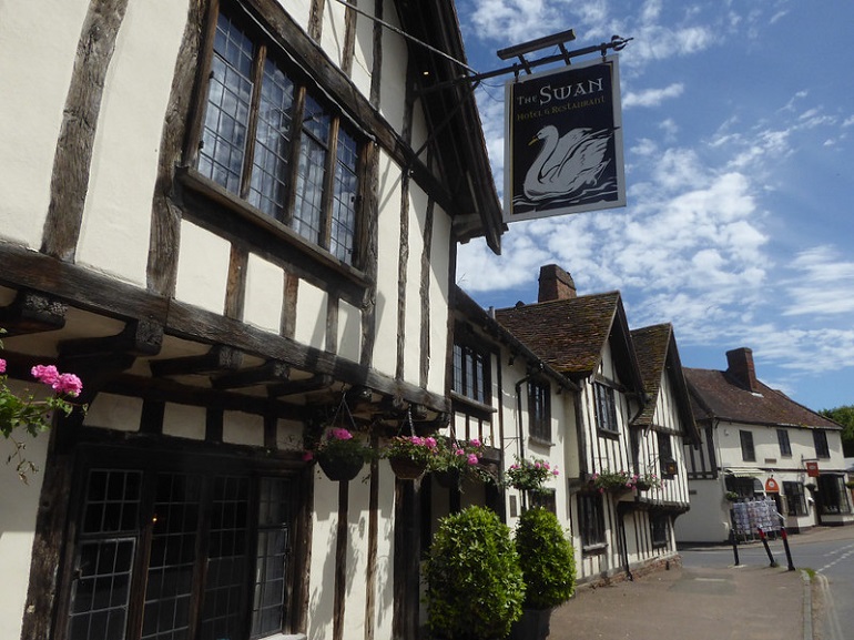 The Swan, Lavenham (photo by JuliaC2006 - CC BY 2.0)