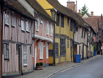 Old houses on Water Street, Lavenham (photo by Andrew Hill - CC BY-SA 2.0)
