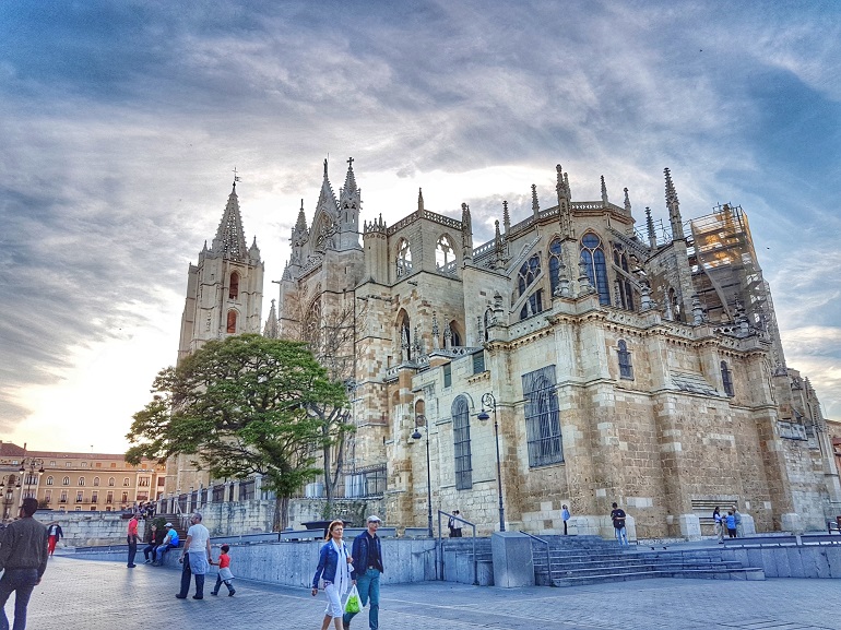 León Cathedral (© Alejandro Otero Fernández| Dreamstime.com)