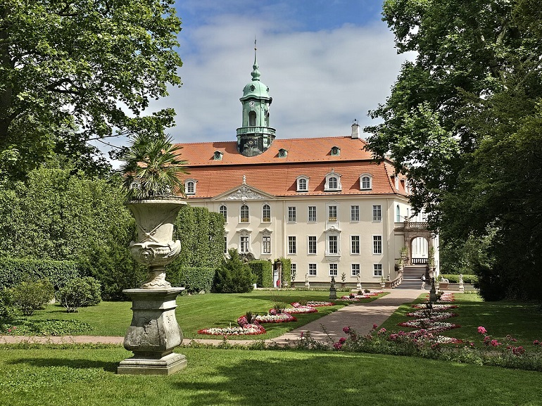 Lichtenwalde Palace (photo by Rigorius - CC BY-SA 4.0)