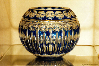 Val-Saint-Lambert crystal (photo by Jean-Pol GRANDMONT - CC BY 2.5 Generic license)