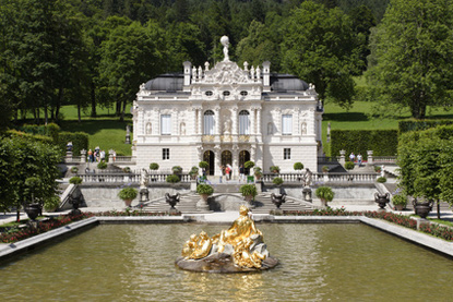 Linderhof Palace (© Kurt MISAR - iStockphoto.com)