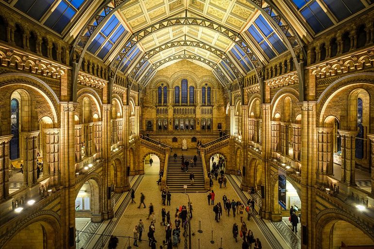 Natural History Museum, London (photo by jhlau -- a.canvas.of.light - CC BY 2.0)