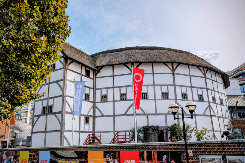The Globe Theatre, London (&copy; Eupedia.com)