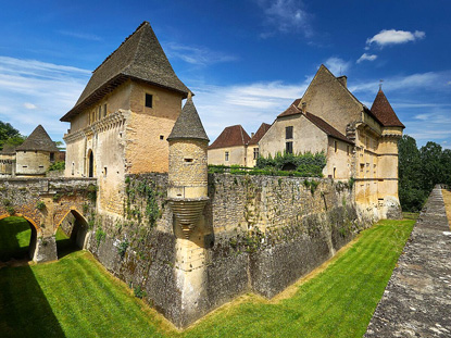 Losse Castle, Aquitaine (photo by Jacques Bodin - CC BY 2.0)