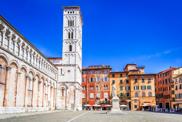 Chiesa di San Michele, Lucca (© Emicristea | Dreamstime.com)