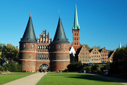 City gate of Lübeck (&copy; Lambert (Bart) Parren - iStockphoto.com)