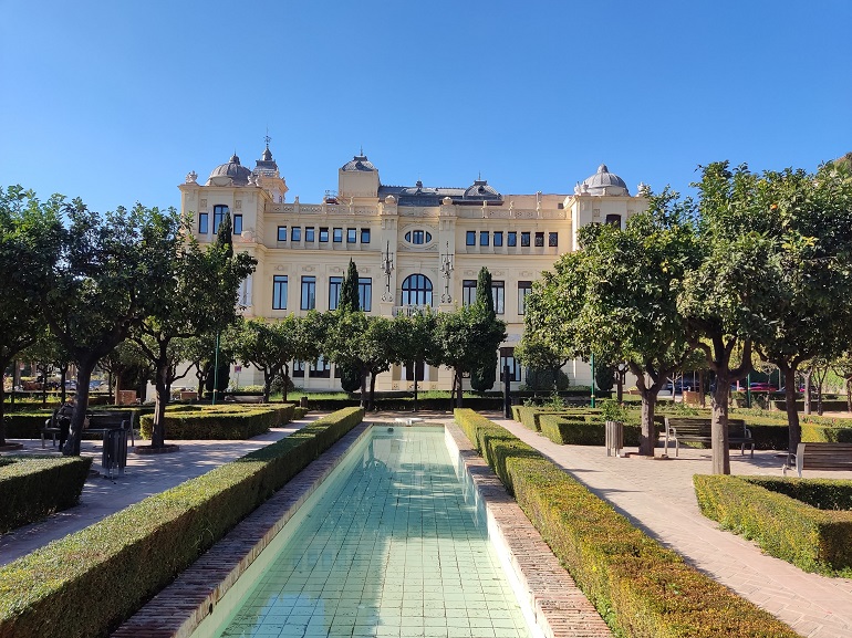 City Hall of Málaga from the Jardines de Pedro Luis Alonso (© Eupedia.com)