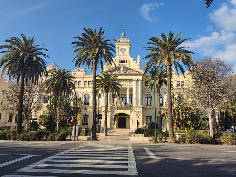 City Hall of Málaga from the Paseo del Parque (© Eupedia.com)