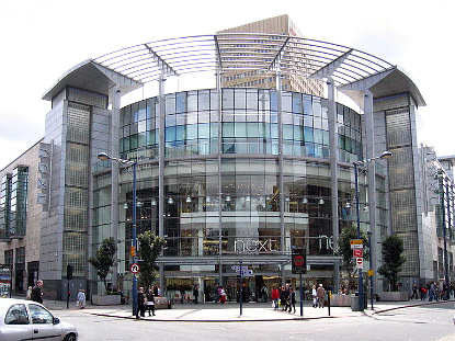 Arndale Shopping Centre, Manchester (photo by Mr Stephen - CC BY-SA 3.0 Unported license)