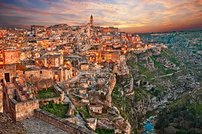 Landscape at dawn of the old town sassi di Matera and the creek at the bottom of the deep ravine, Matera (ID 89627001 | © Ermess | Dreamstime.com)