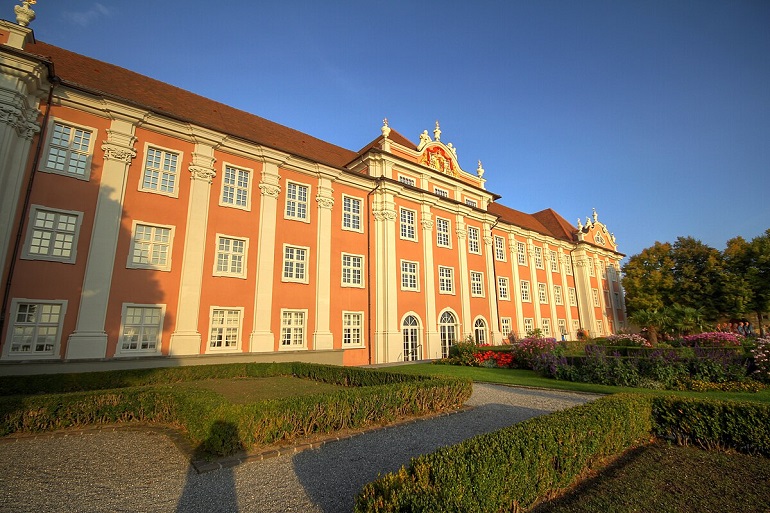 Neues Schloss, Meersburg (photo by Stefan-Xp - CC BY-SA 4.0)